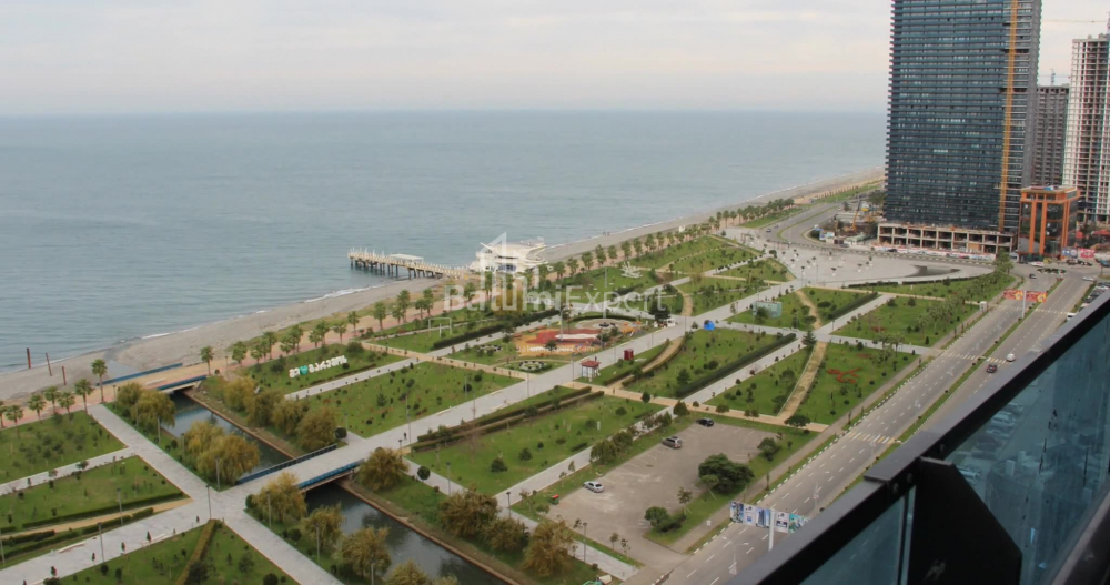 ბინა 76.07 კვ/მ - ლეხი და მარია კაჩინსკი, Batumi, საქართველო