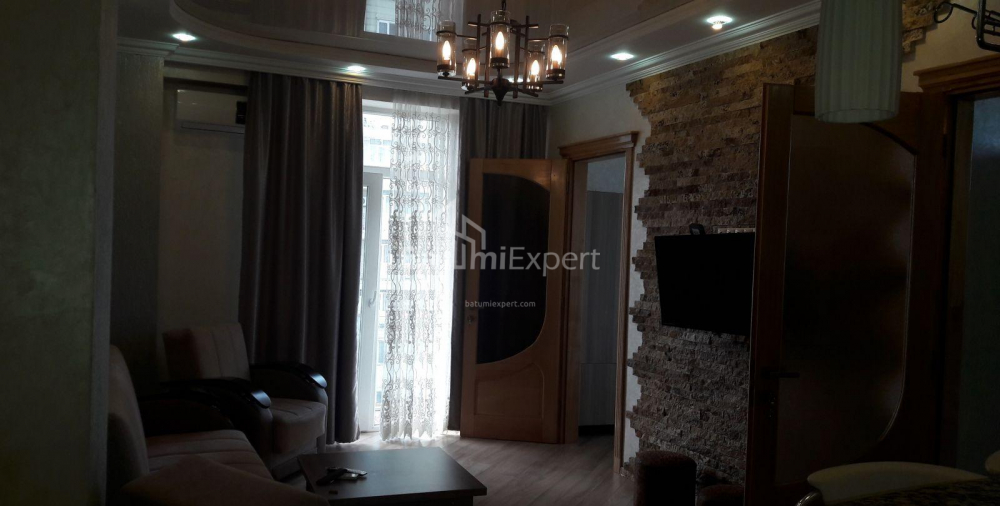 ბინა 70 კვ/მ - იურიევსკაია, Batumi, საქართველო