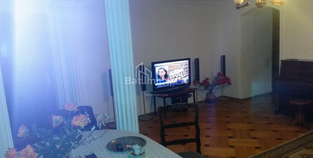 ბინა 83 კვ/მ - ზურაბა გორგილაძე, Batumi, საქართველო