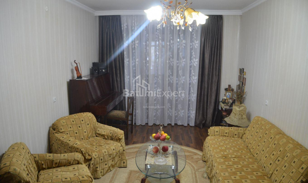 ბინა 100 კვ/მ - ზურაბა გორგილაძე, Batumi, საქართველო