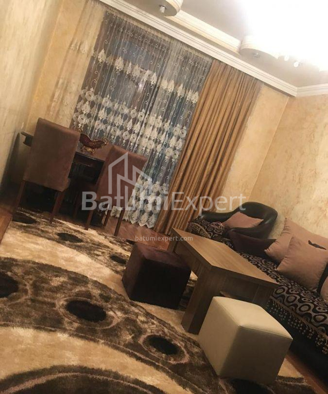 ბინა 75 კვ/მ - იურიევსკაია, Batumi, საქართველო