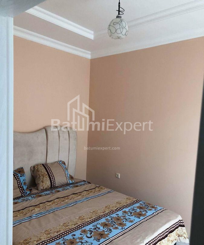 ბინა 85 კვ/მ - იურიევსკაია, Batumi, საქართველო