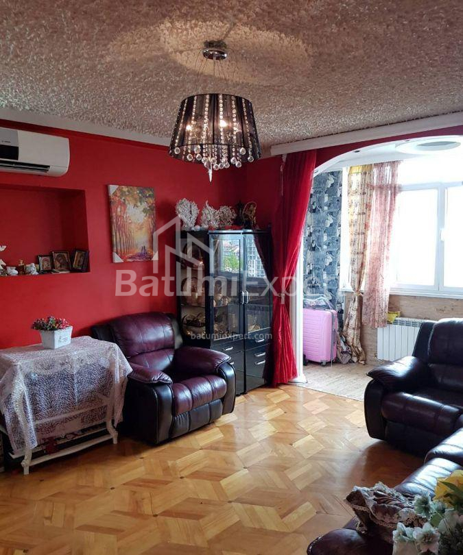 ბინა 85 კვ/მ - ვახტანგ გორგასალი, Batumi, საქართველო
