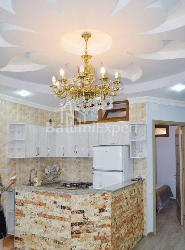 ბინა 60 კვ/მ - ალექსანდრა პუშკინი, Batumi, საქართველო