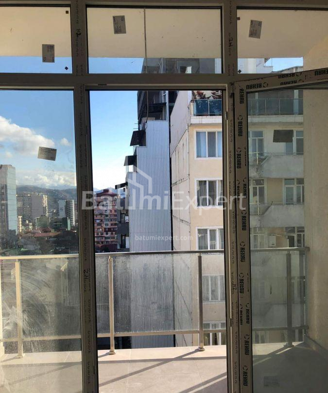 ბინა 108 კვ/მ - მეფე ფარნავაზ, Batumi, საქართველო