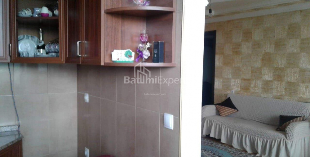ბინა 75 კვ/მ - იურიევსკაია, Batumi, საქართველო