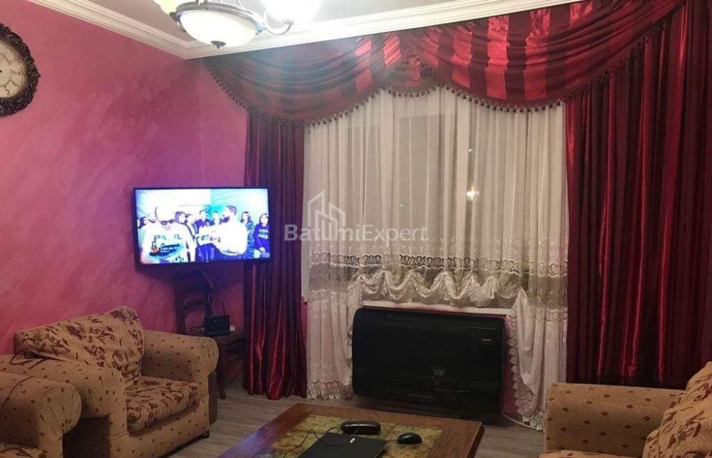 ბინა 70 კვ/მ - იურიევსკაია, Batumi, საქართველო