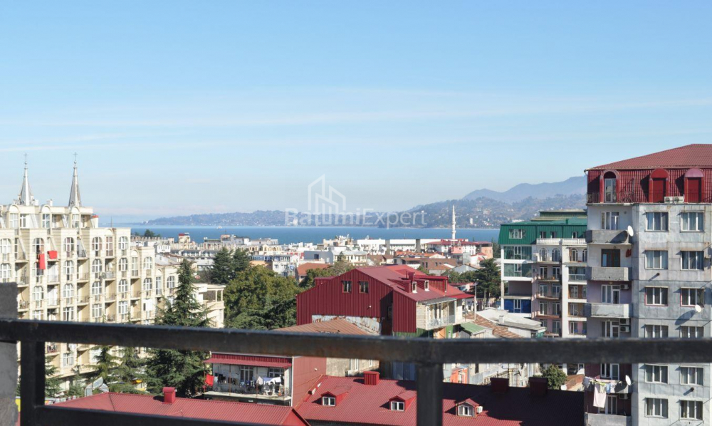 ბინა 101 კვ/მ - იურიევსკაია, Batumi, საქართველო