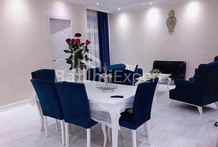 ბინა 85 კვ/მ - ალექსანდრა პუშკინი, Batumi, საქართველო
