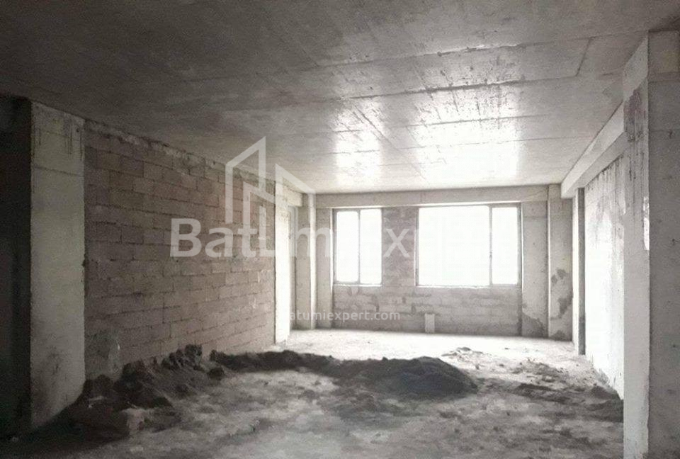 ბინა 104 კვ/მ - იურიევსკაია, Batumi, საქართველო