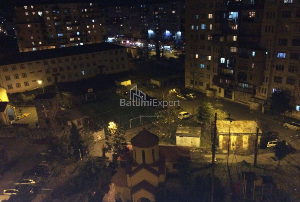 ბინა 90 კვ/მ - იურიევსკაია, Batumi, საქართველო