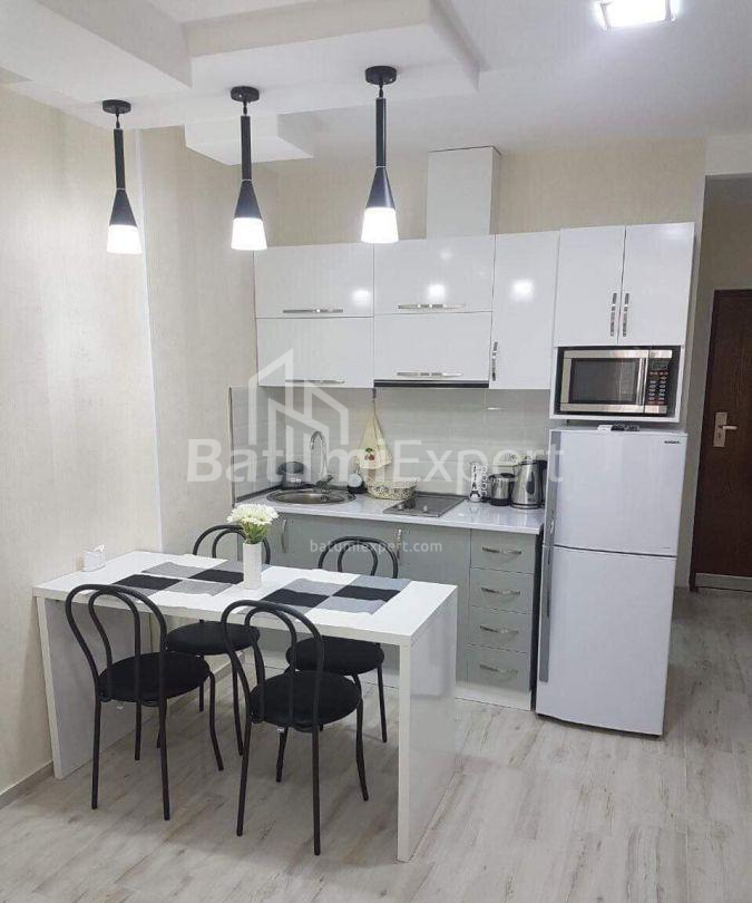 ბინა 32 კვ/მ - შერიფ ხიმშიაშვილი, Batumi, საქართველო