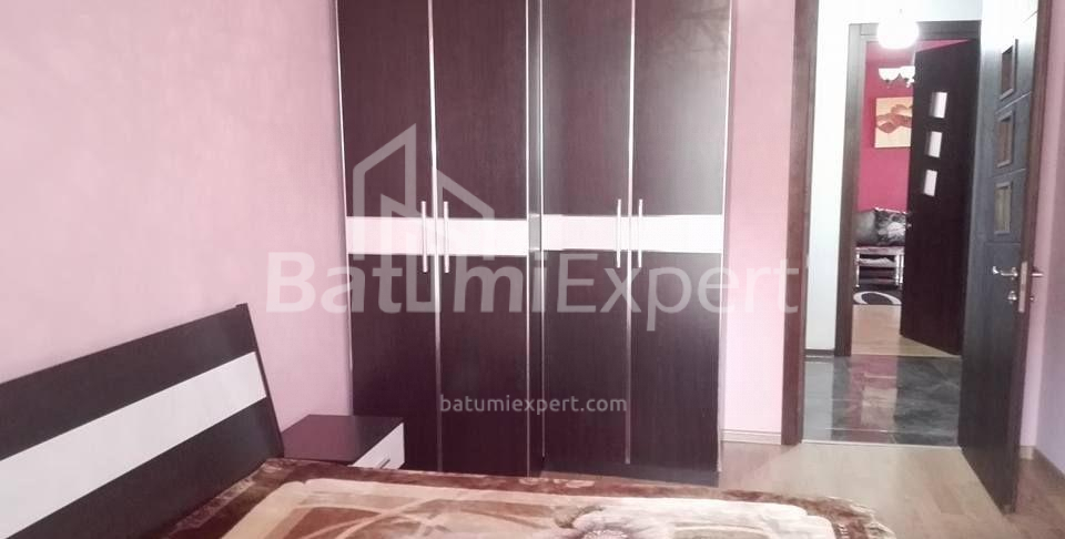 ბინა 85 კვ/მ - ალექსანდრა პუშკინი, Batumi, საქართველო