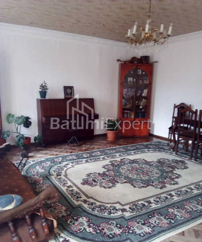 ბინა 140 კვ/მ - იურიევსკაია, Batumi, საქართველო
