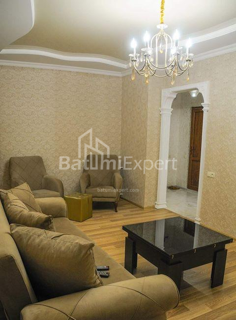 ბინა 70 კვ/მ - იურიევსკაია, Batumi, საქართველო