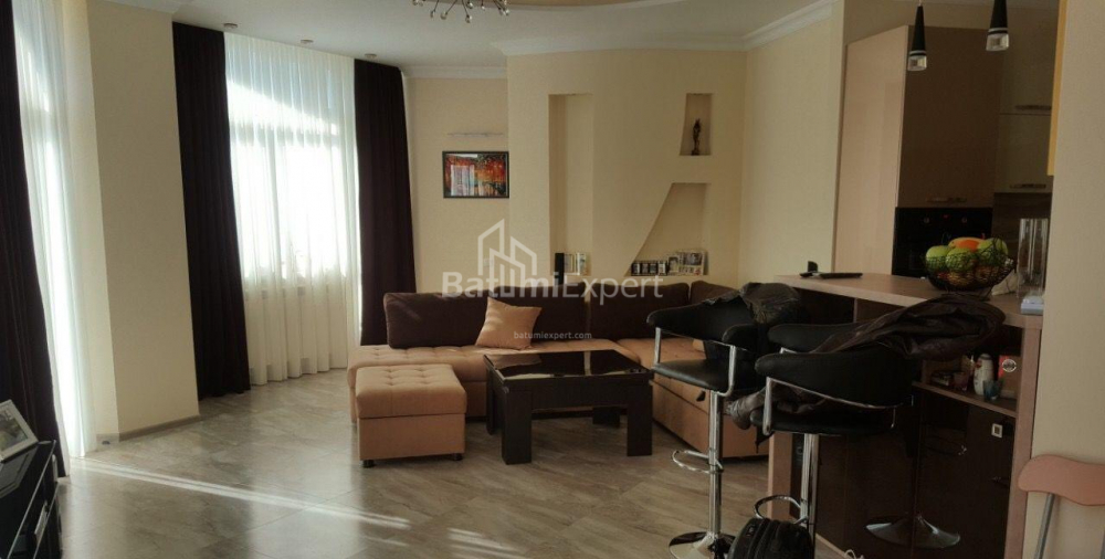 ბინა 133 კვ/მ - სტეფან ზუბალაშვილი, Batumi, საქართველო