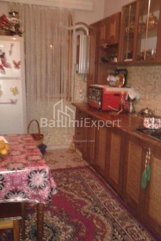 ბინა 80 კვ/მ - იურიევსკაია, Batumi, საქართველო