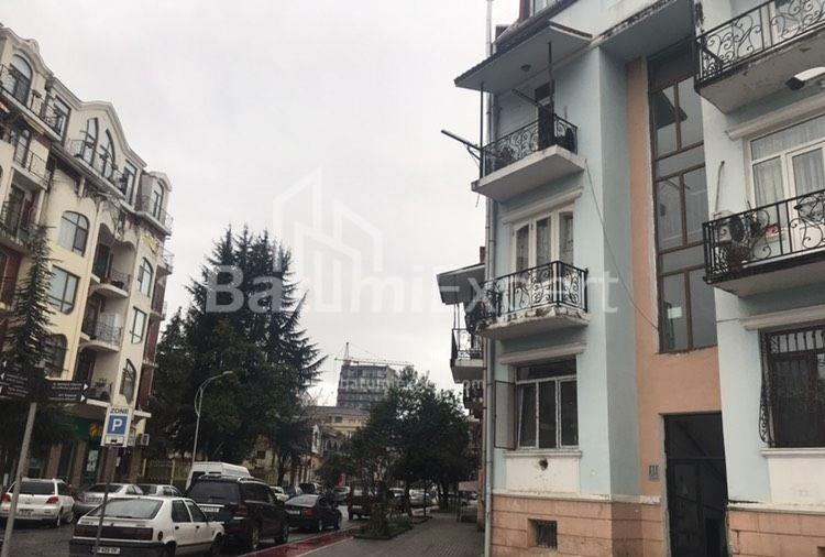 ბინა 106 კვ/მ - ვახტანგ გორგასალი, Batumi, საქართველო