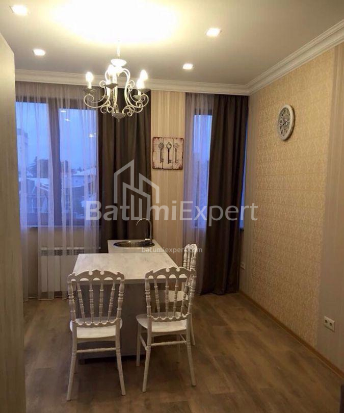 ბინა 50 კვ/მ - ვახტანგ გორგასალი, Batumi, საქართველო