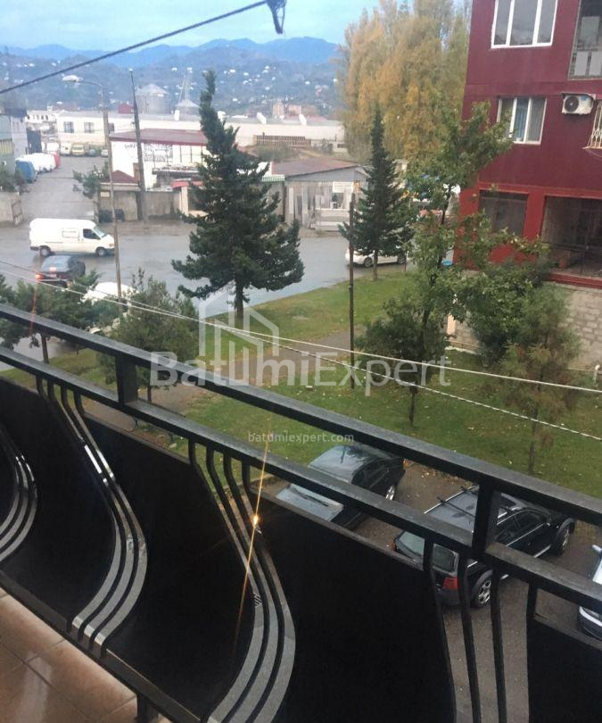 ბინა 80 კვ/მ - იურიევსკაია, Batumi, საქართველო