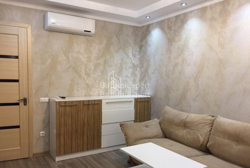 ბინა 72 კვ/მ - იუსუფ კობალაძე, Batumi, საქართველო