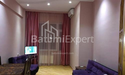 ბინა 70 კვ/მ - იურიევსკაია, Batumi, საქართველო