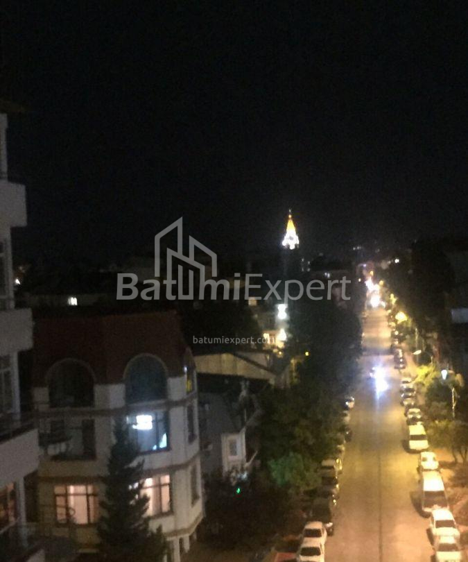 ბინა 90 კვ/მ - ვახტანგ გორგასალი, Batumi, საქართველო