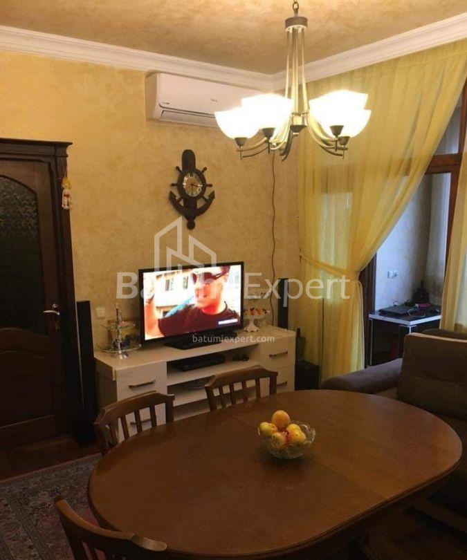 ბინა 75 კვ/მ - სულაბერიძე, Batumi, საქართველო