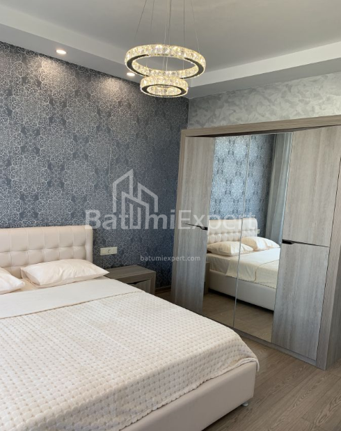 ბინა 82 კვ/მ - ექვთიმე თაყაიშვილი, Batumi, საქართველო
