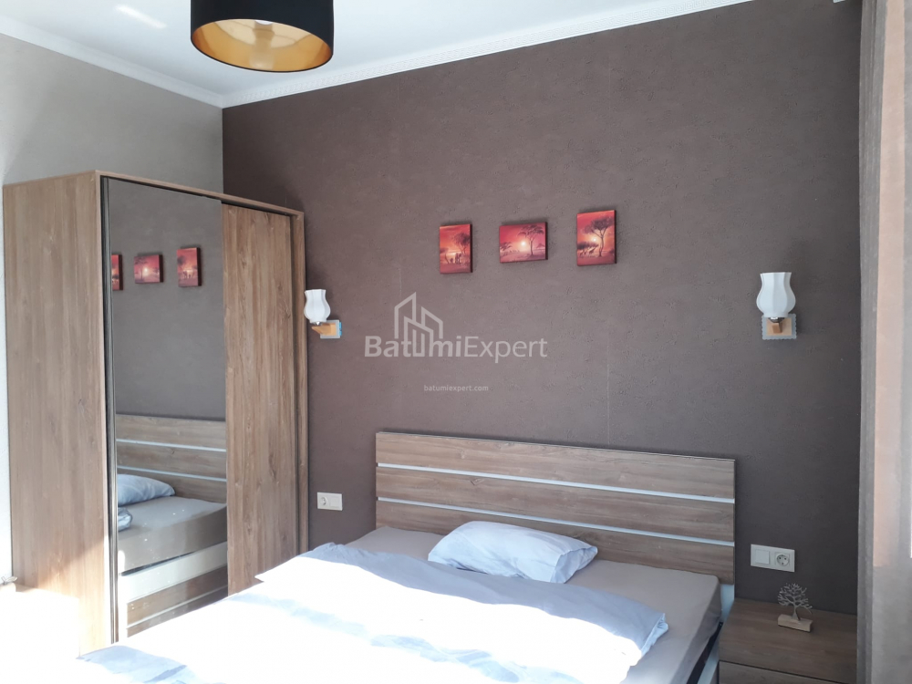ბინა 52 კვ/მ - შერიფ ხიმშიაშვილი, Batumi, საქართველო