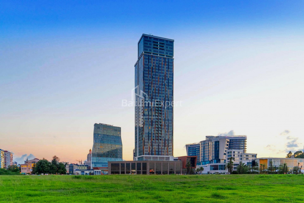 ბინა 84 კვ/მ - რუსთაველი, Batumi, საქართველო