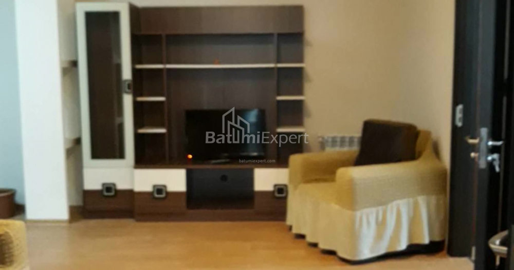 ბინა 85 კვ/მ - სელიმა ხიმშიაშვილი, Batumi, საქართველო