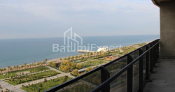 ბინა 75.86 კვ/მ - ლეხი და მარია კაჩინსკი, Batumi, საქართველო
