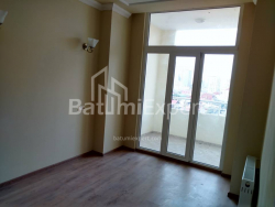 ბინა 72 კვ/მ - პეტრა მელიქიშვილი, Batumi, საქართველო