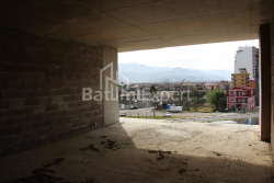 ბინა 2-ოთახი 42.3 კვ.მ - ლეხი და მარია კაჩინსკი, Batumi
