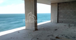 ბინა 2-ოთახი 54.8 კვ.მ - ლეხი და მარია კაჩინსკი, Batumi