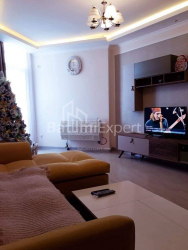 ბინა 56 კვ/მ - ალექსანდრა პუშკინი, Batumi, საქართველო