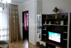 ბინა 70 კვ/მ - იურიევსკაია, Batumi, საქართველო