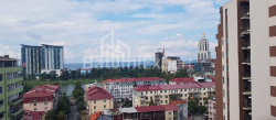 ბინა 4-ოთახი 136 კვ.მ - მეფე ფარნავაზ, Batumi