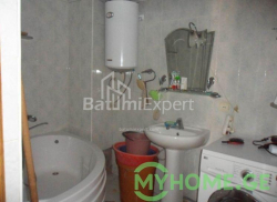 ბინა 101 კვ/მ - იურიევსკაია, Batumi, საქართველო