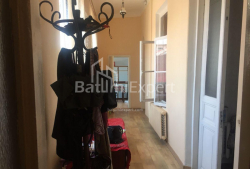 ბინა 148 კვ/მ - იურიევსკაია, Batumi, საქართველო
