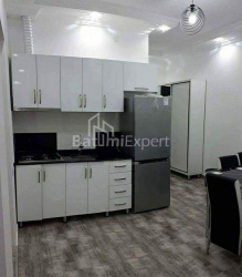 ბინა 60 კვ/მ - იურიევსკაია, Batumi, საქართველო