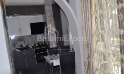 ბინა 87 კვ/მ - იურიევსკაია, Batumi, საქართველო