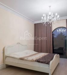 ბინა 140 კვ/მ - იურიევსკაია, Batumi, საქართველო