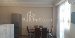 ბინა 3-ოთახი 81 კვ.მ - ვახტანგ გორგასალი, Batumi