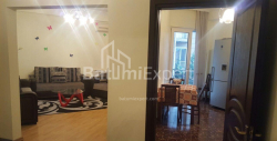 ბინა 70 კვ/მ - იურიევსკაია, Batumi, საქართველო