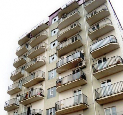 ბინა 80 კვ/მ - იურიევსკაია, Batumi, საქართველო