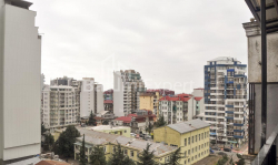 ბინა 3-ოთახი 85 კვ.მ - შერიფ ხიმშიაშვილი, Batumi