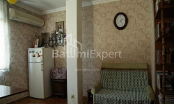 ბინა 90 კვ/მ - იურიევსკაია, Batumi, საქართველო