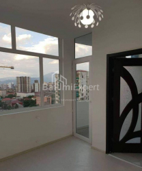 ბინა 72 კვ/მ - იურიევსკაია, Batumi, საქართველო